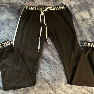 Women’s outerwear pants